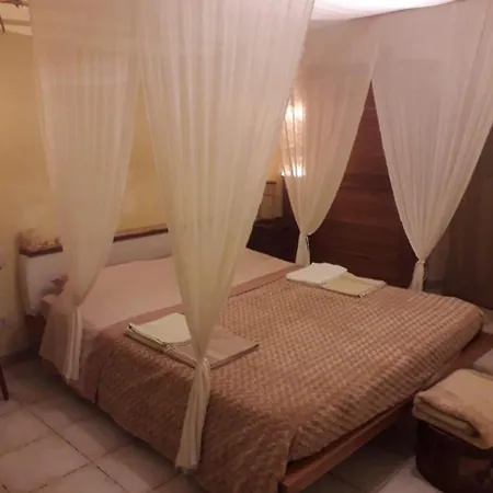 Marina's House Bed & Breakfast